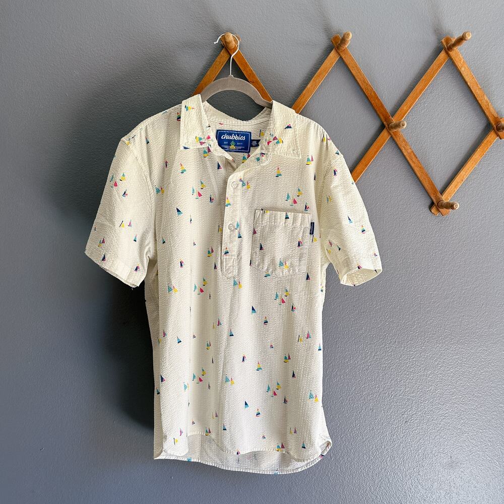 Chubbies Men's Sailboat Colorful Polo Shirt, Cream embossed waffle texture Large